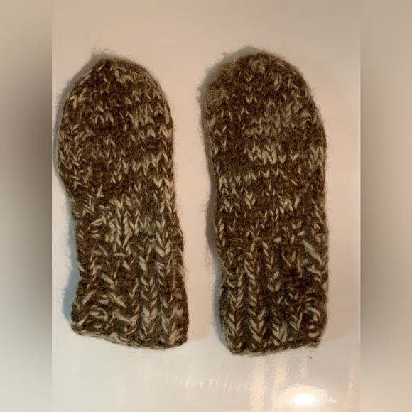 Vintage handmade wool mittens - Picture 3 of 6